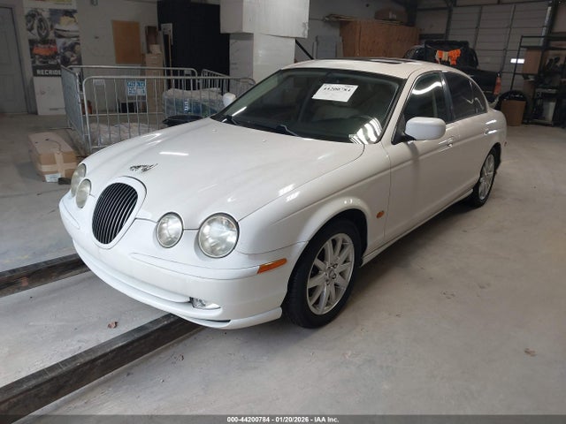 2002 JAGUAR S-TYPE SAJDA03P82GM30975 Photo 1