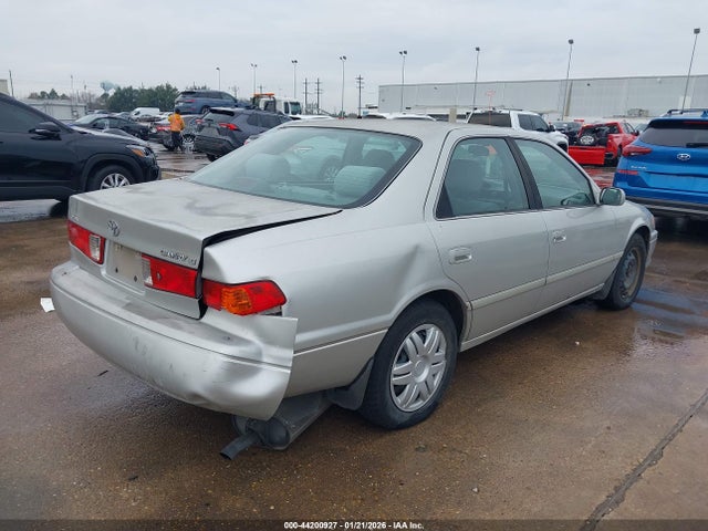 2001 TOYOTA CAMRY 4T1BG22K01U099407 Photo 3