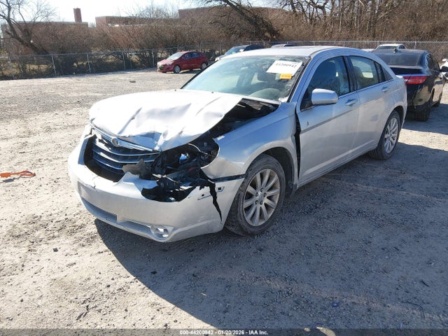 2010 CHRYSLER SEBRING 1C3CC5FB9AN149039 Photo 1