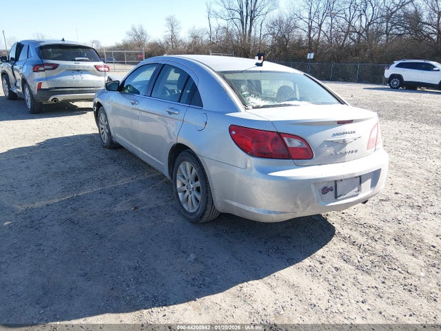 2010 CHRYSLER SEBRING 1C3CC5FB9AN149039 Photo 2