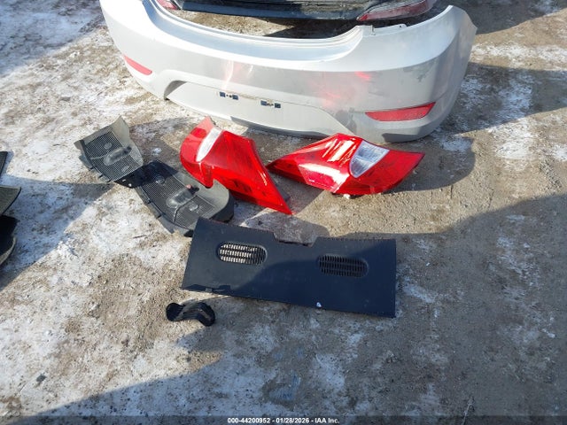 Hyundai ACCENT GS 2015 KMHCT5AEXFU215653 Image 12