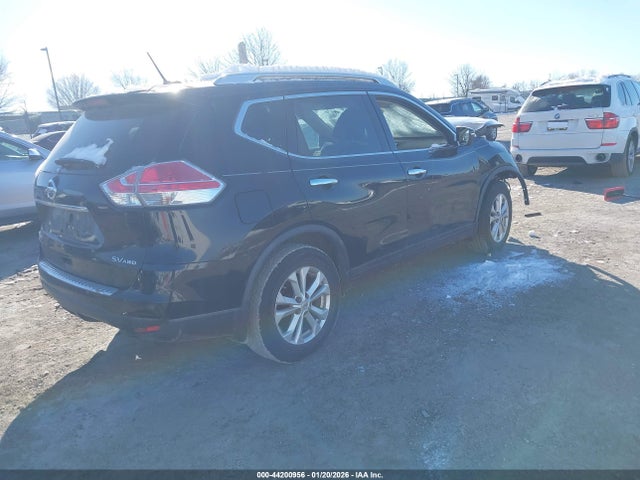 KNMAT2MV6FP525903 Nissan ROGUE SV
