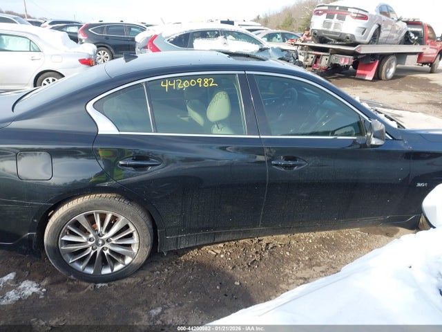 Продажа на аукционе авто 2018 Infiniti Q50 3.0t Luxe, vin: JN1EV7AR3JM430566, номер лота: 44200982
