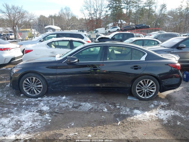 Продажа на аукционе авто 2018 Infiniti Q50 3.0t Luxe, vin: JN1EV7AR3JM430566, номер лота: 44200982