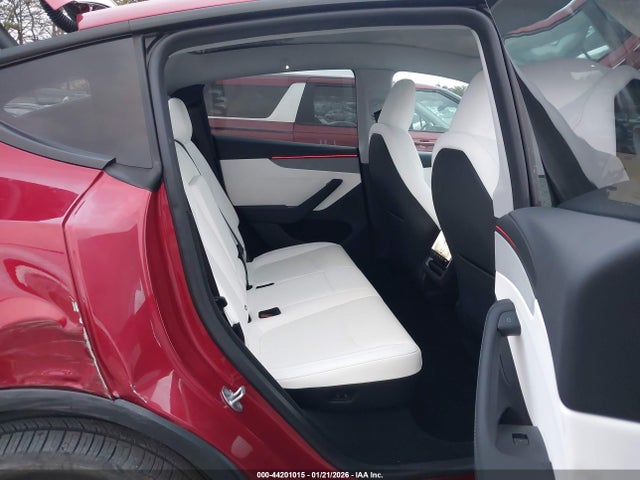 2026 TESLA MODEL Y 7SAYGDED5TA433269 Photo 7