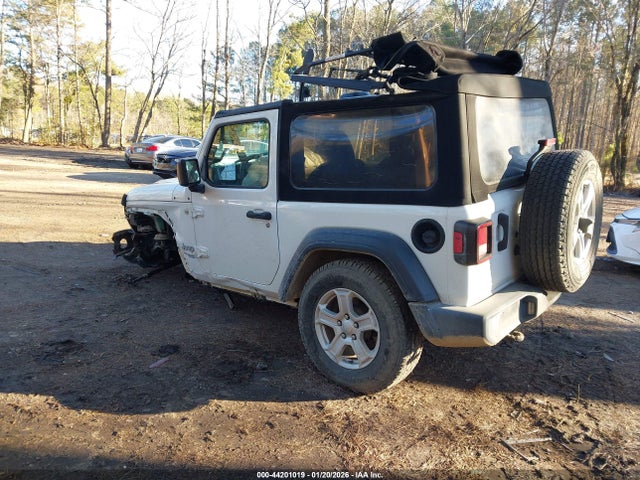 2020 JEEP WRANGLER 1C4GJXAN5LW313352 Photo 2