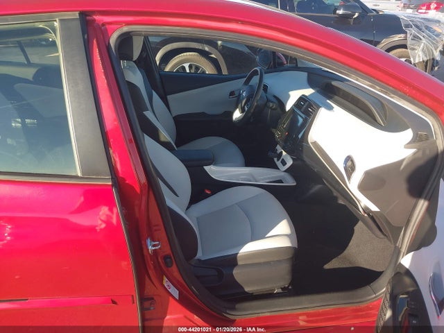 JTDKARFU4G3507559 Toyota Prius Four Touring