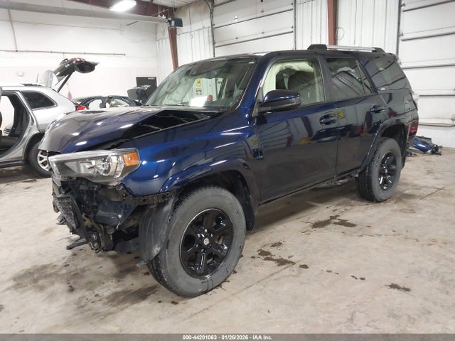 2022 TOYOTA 4RUNNER JTEMU5JR4N5992438 Photo 1