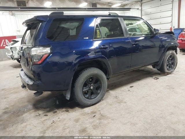 2022 TOYOTA 4RUNNER JTEMU5JR4N5992438 Photo 3
