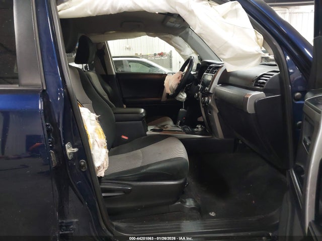 2022 TOYOTA 4RUNNER JTEMU5JR4N5992438 Photo 4