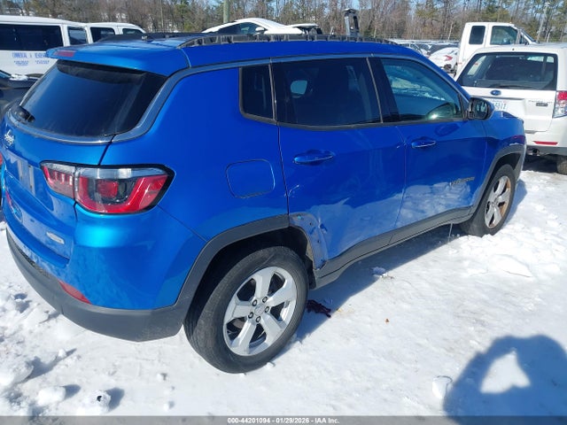 3C4NJDBB8JT150094 Jeep Compass Latitude 4x4