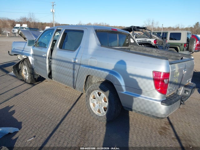 2011 HONDA RIDGELINE 5FPYK1F44BB010930 Photo 2