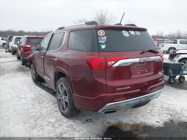 44201120 :رقم المزاد ، 1GKKNXLS0HZ157815 vin ، 2017 Gmc Acadia Denali مزاد بيع