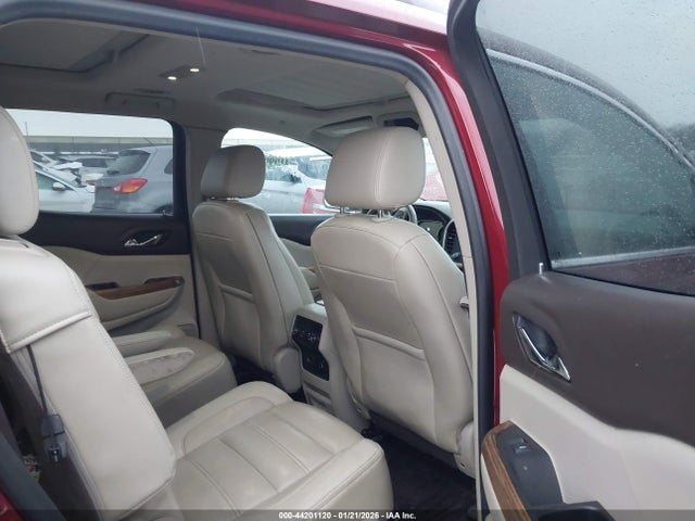 44201120 :رقم المزاد ، 1GKKNXLS0HZ157815 vin ، 2017 Gmc Acadia Denali مزاد بيع