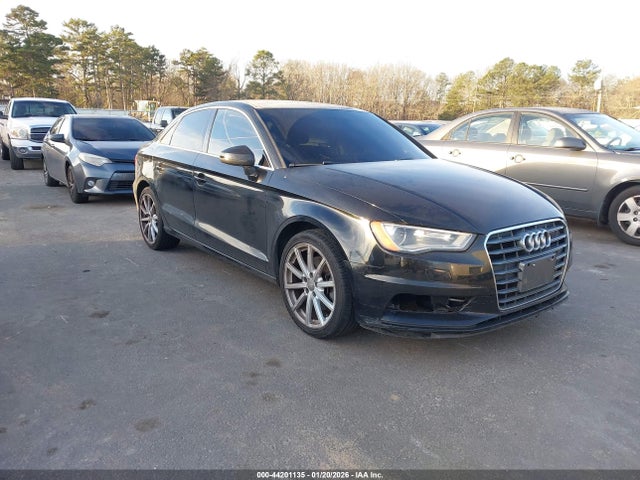 2015 AUDI A3 WAUACGFFXF1032776 Photo 0