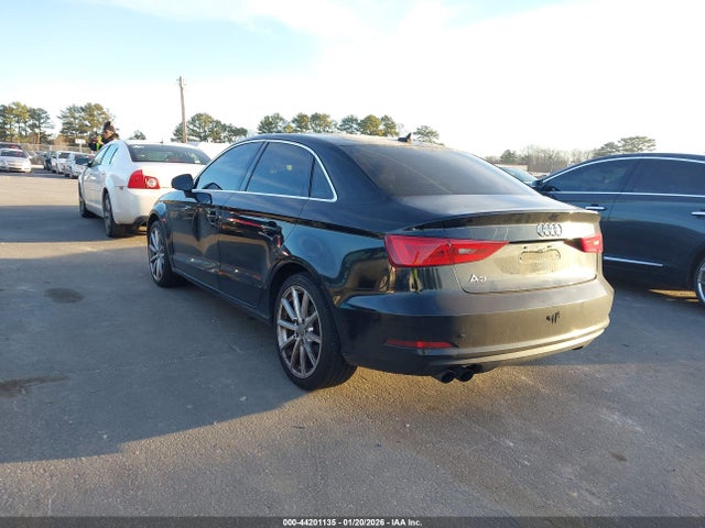 2015 AUDI A3 WAUACGFFXF1032776 Photo 2