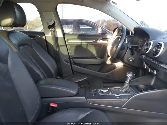 2015 AUDI A3 WAUACGFFXF1032776 Photo 4