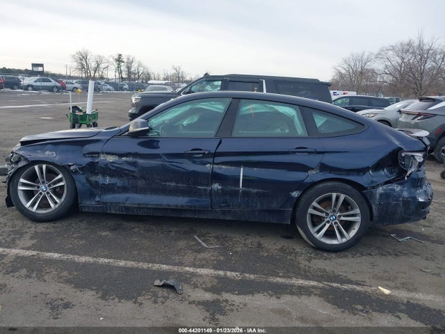 44201149 :رقم المزاد ، WBA8Z5C56GG500157 vin ، 2016 Bmw 328i Gran Turismo Xdrive مزاد بيع