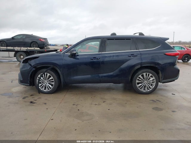 Toyota Highlander Platinum 2021 5TDFZRAH9MS060693 Image 14