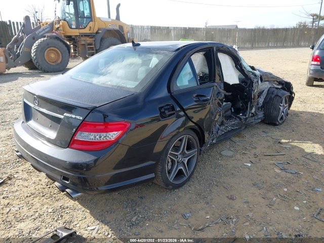 2009 MERCEDES-BENZ C 63 AMG WDDGF77X39F325492 Photo 3