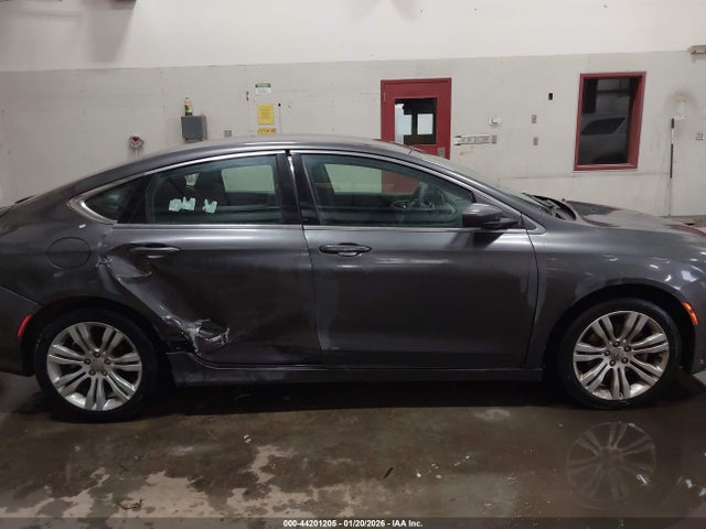 2015 Chrysler 200 Limited მანქანა იყიდება აუქციონზე, vin: 1C3CCCAB9FN677926, აუქციონის ნომერი: 44201205