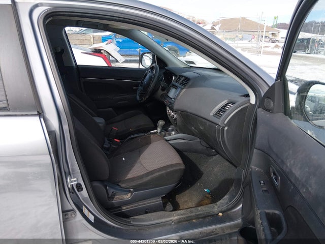 2016 MITSUBISHI OUTLANDER SPORT JA4AR3AW6GZ052828 Photo 4