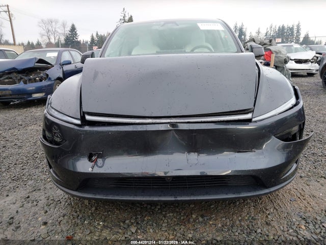 2026 TESLA MODEL Y 7SAYGDEE3TF450423 Photo 5