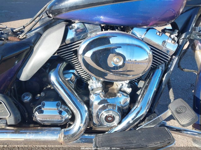 2010 HARLEY-DAVIDSON FLHTK 1HD1KEM10AB641328 Photo 7