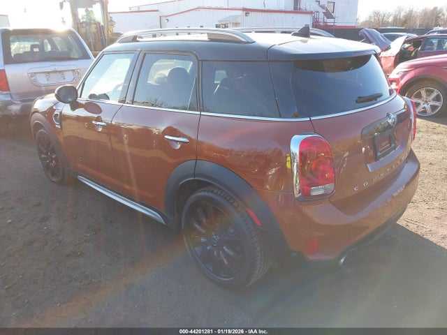 2018 MINI COUNTRYMAN WMZYT5C37J3E61759 Photo 2