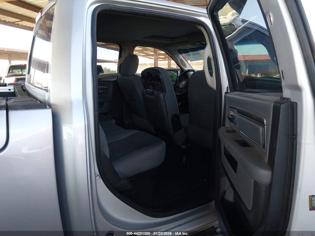 Продажа на аукционе авто 2019 Ram 1500 Classic Big Horn  4x4 5'7 Box, vin: 1C6RR7LTXKS526789, номер лота: 44201300