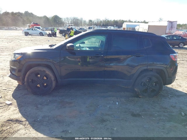 Jeep Compass Altitude 4x4 2018 3C4NJDBB1JT479381 Image 14