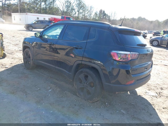 Jeep Compass Altitude 4x4 2018 3C4NJDBB1JT479381 Image 3