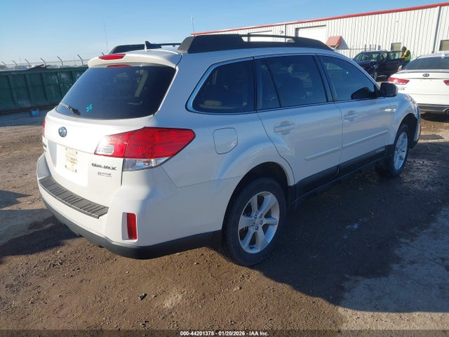 Subaru Outback 2.5i Premium 2014 4S4BRBFC1E3216954 Image 4