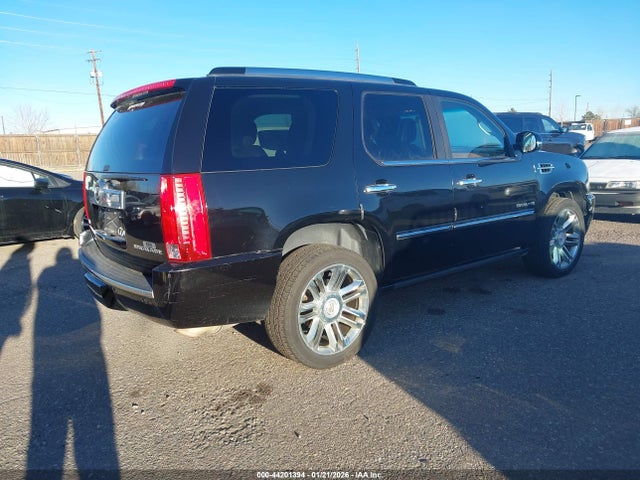 2011 CADILLAC ESCALADE 1GYS4DEF2BR259938 Photo 3