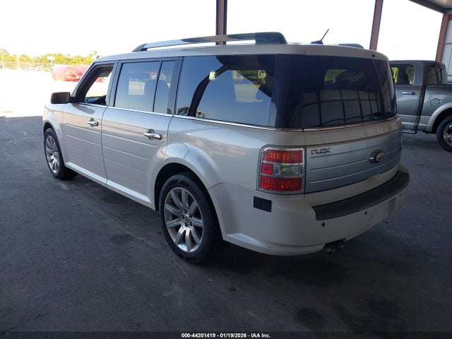 2011 FORD FLEX 2FMGK5DC1BBD07930 Photo 2