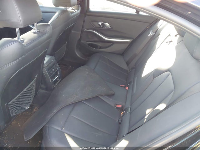 44201436 :رقم المزاد ، 3MW5R1J08L8B23312 vin ، 2020 Bmw 330i مزاد بيع