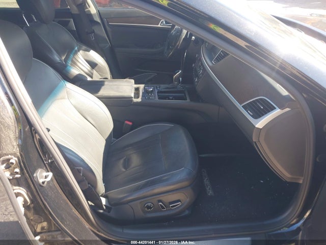 KMHGN4JE1FU021549 Hyundai Genesis 3.8