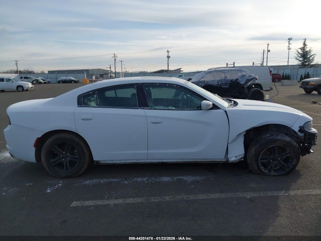 2022 Dodge Charger Sxt Rwd მანქანა იყიდება აუქციონზე, vin: 2C3CDXBG3NH172695, აუქციონის ნომერი: 44201478