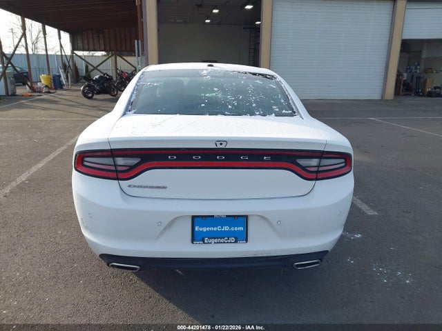 2022 Dodge Charger Sxt Rwd მანქანა იყიდება აუქციონზე, vin: 2C3CDXBG3NH172695, აუქციონის ნომერი: 44201478