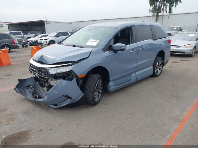 Honda Odyssey Touring 2024 5FNRL6H82RB072506 Image 2