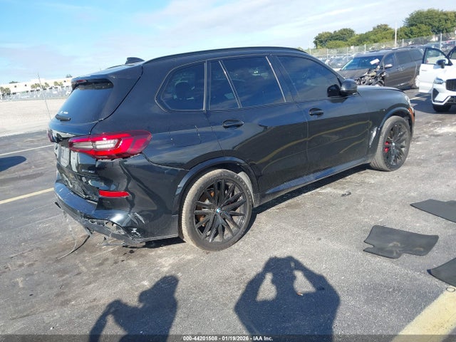 2022 BMW X5 5UXCR4C08N9K69676 Photo 3