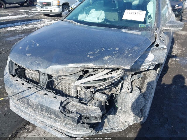 Продажа на аукционе авто 2017 Volkswagen Jetta 1.4t S, vin: 3VW2B7AJ5HM335862, номер лота: 44201533