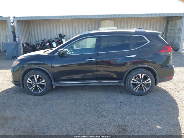 JN8AT2MT9HW154053 Nissan Rogue Sl