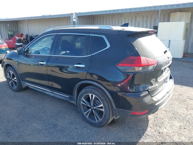JN8AT2MT9HW154053 Nissan Rogue Sl