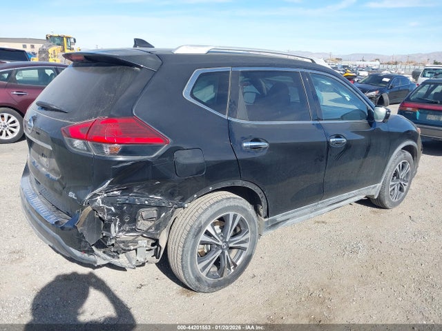 JN8AT2MT9HW154053 Nissan Rogue Sl