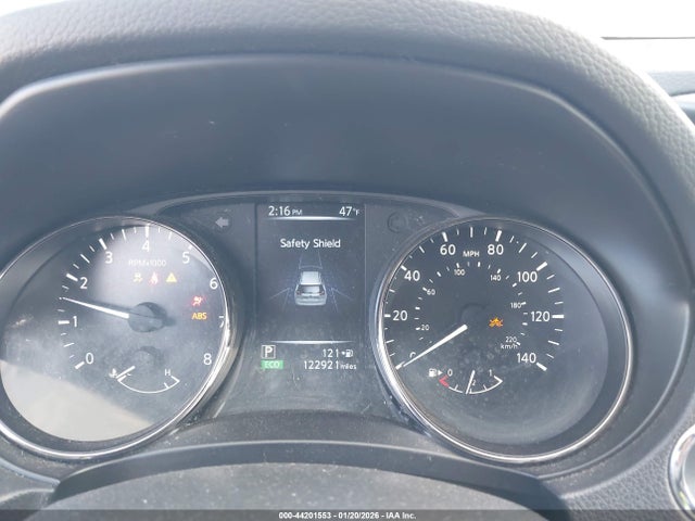 JN8AT2MT9HW154053 Nissan Rogue Sl
