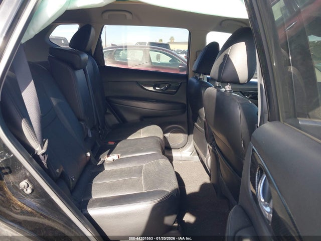 JN8AT2MT9HW154053 Nissan Rogue Sl
