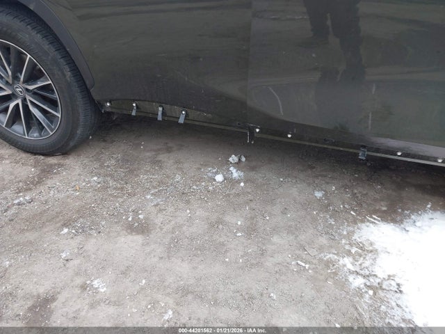2024 Lexus Nx 350h Premium მანქანა იყიდება აუქციონზე, vin: 2T2GKCEZ9RC029769, აუქციონის ნომერი: 44201562