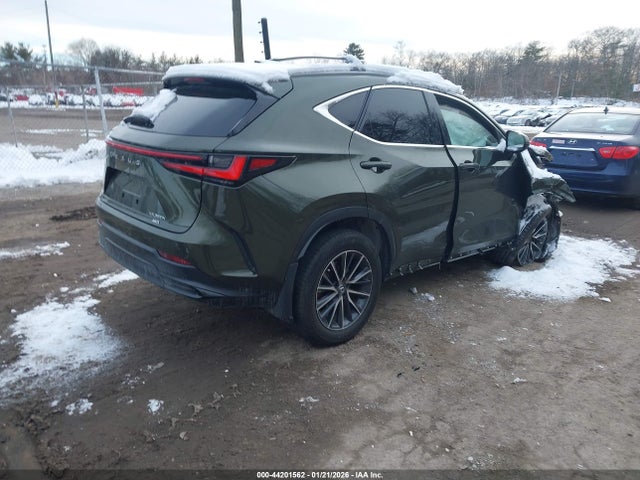 2024 Lexus Nx 350h Premium მანქანა იყიდება აუქციონზე, vin: 2T2GKCEZ9RC029769, აუქციონის ნომერი: 44201562