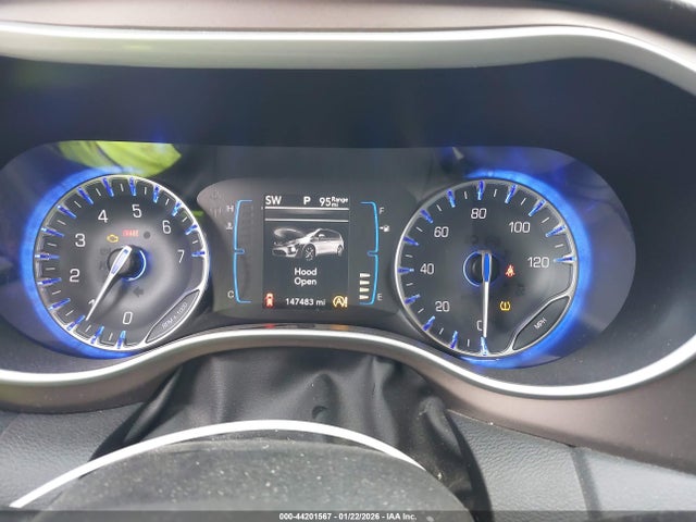Продаж на аукціоні авто 2017 Chrysler Pacifica Touring-l, vin: 2C4RC1BG0HR794837, номер лоту: 44201567